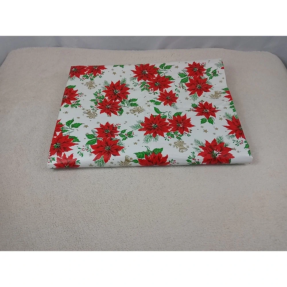 Vintage Poinsettia Vinyl Tablecloth‎ Flannel Backed 51 X 68